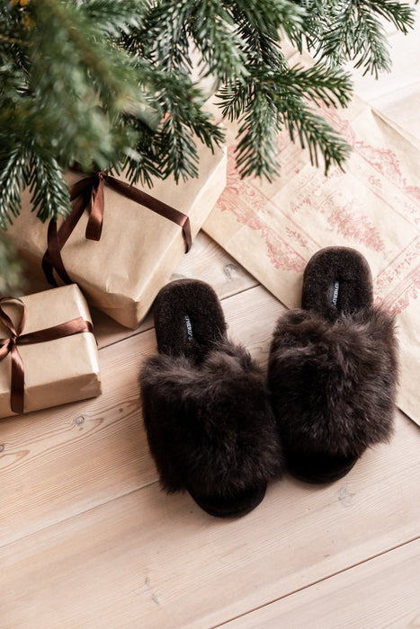 dark brown sheepskin fluffy slipper