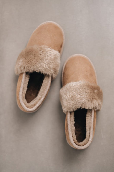 Modern Westmorland Sheepskins women’s sheepskin slippers in light Brown with a durable sole for practicality