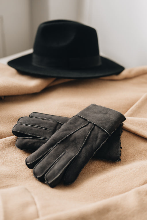 Women's Downpipe Grey Sheepskin Gloves with turn up cuffs.