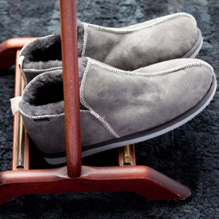 Men's Sheepskins Slippers from Shepherd Of Sweden (Andy- Asphalt)